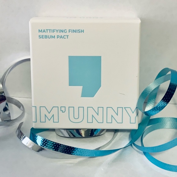 IM’UNNY Mattifying Blur finishing powder compact - Picture 3 of 10
